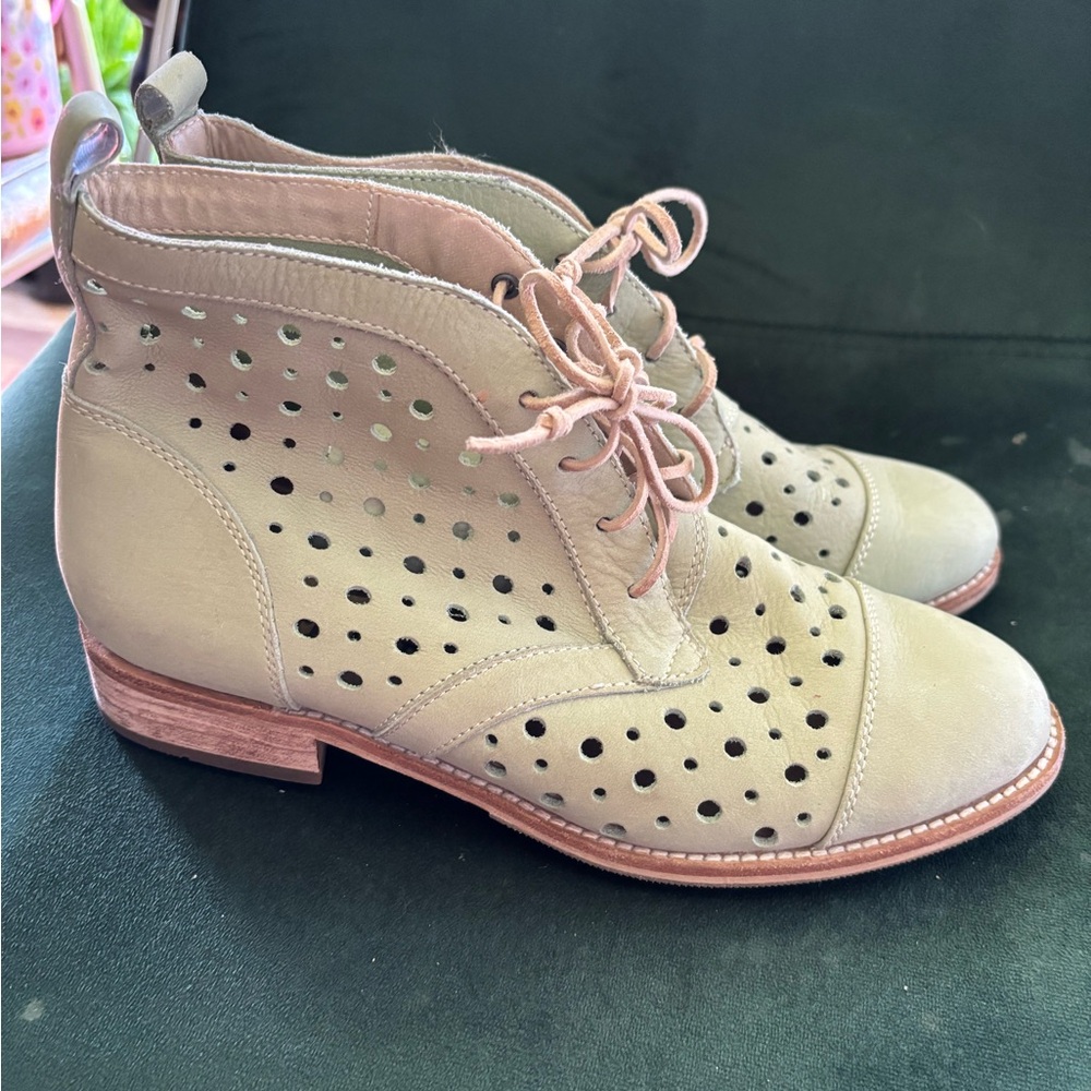 CAT Perforated Leather Ankle Boots - light green